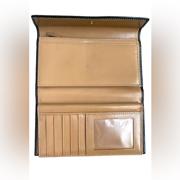 Beautiful Kate Spade Black Italian Leather Wallet - Picture 4 of 12
